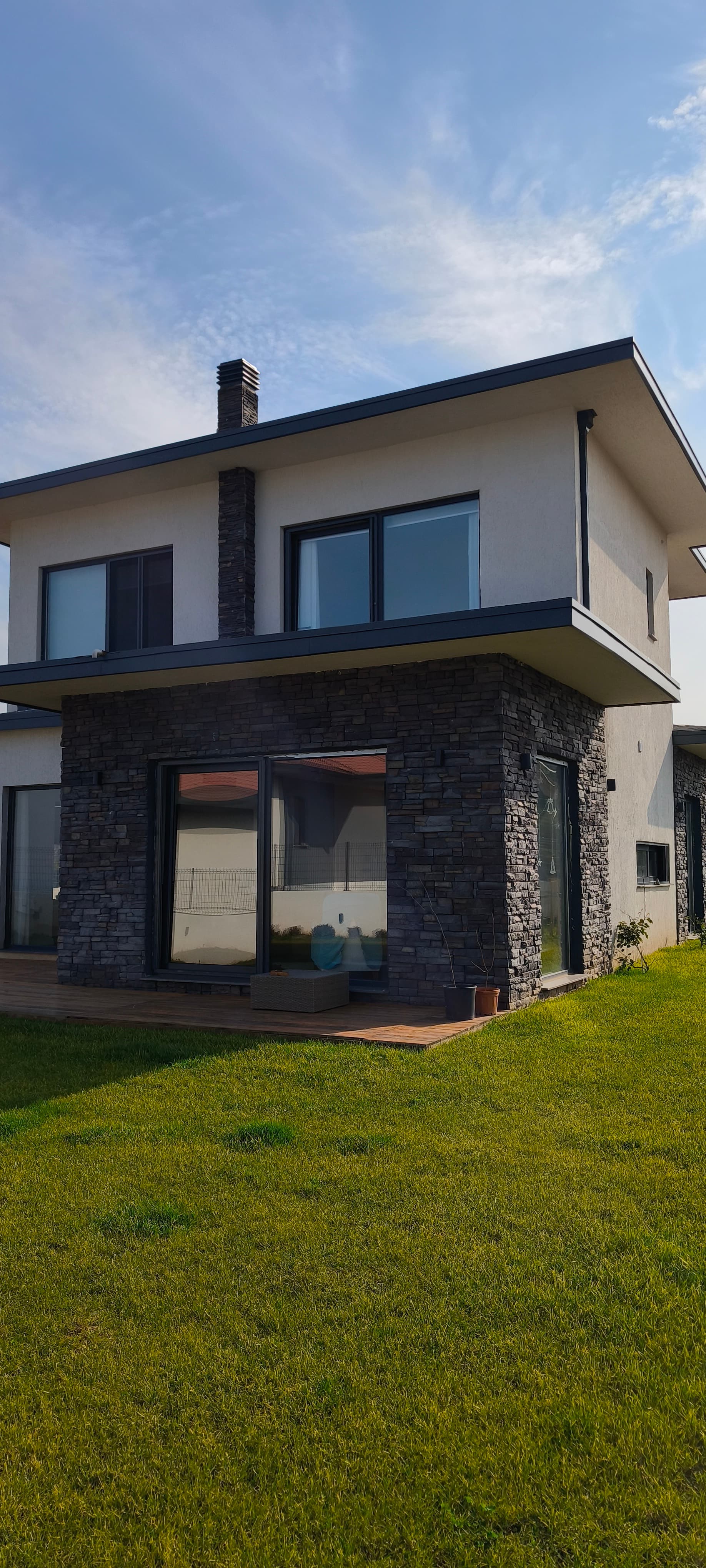 Riva 2093 - Modern Konut Tasarımı